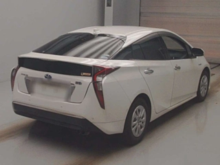 TOYOTA PRIUS 2018