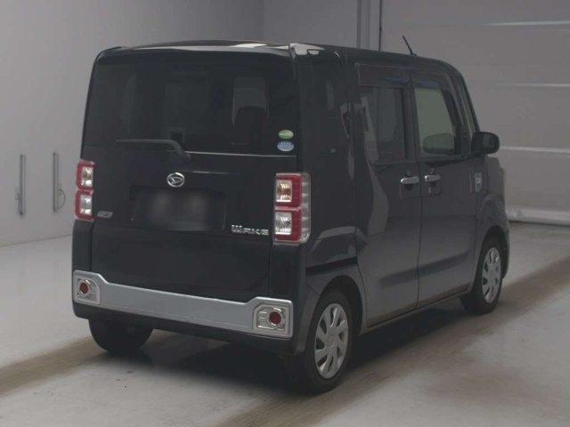 DAIHATSU WAKE 2015