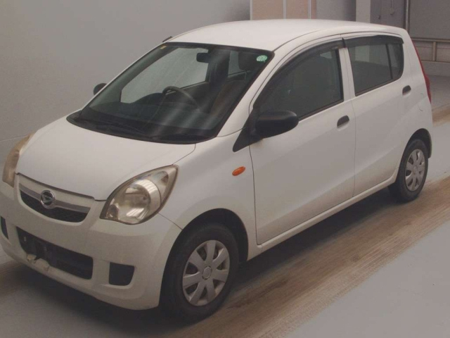 DAIHATSU MIRA 2012