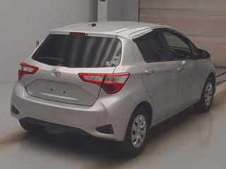 TOYOTA VITZ 2019