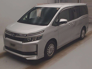 TOYOTA VOXY 2015