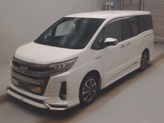 TOYOTA NOAH 2021