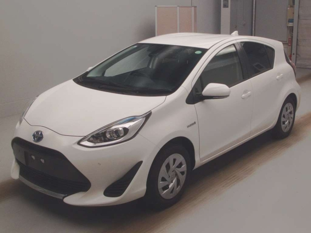 TOYOTA AQUA 2020