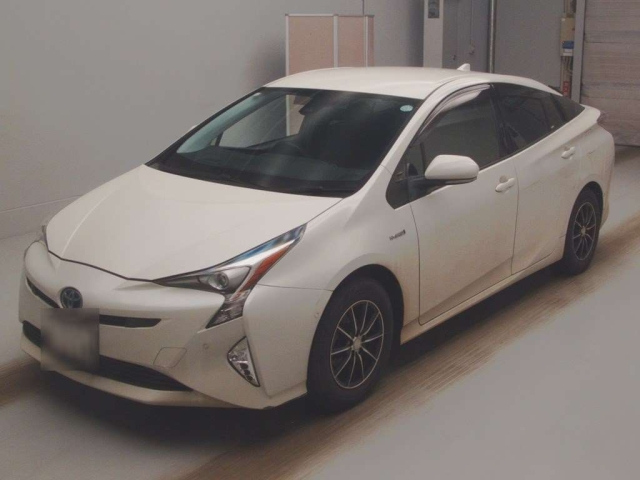 TOYOTA PRIUS 2017
