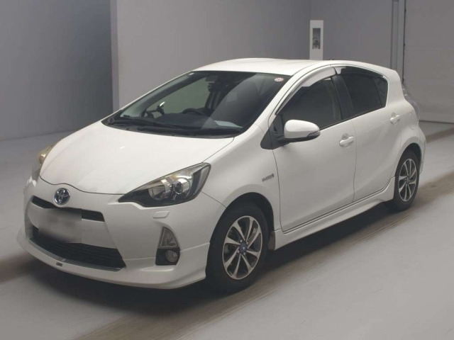 TOYOTA AQUA 2014