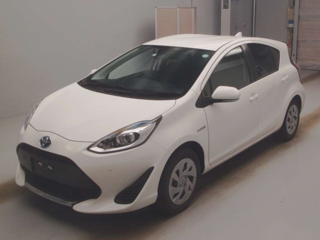 TOYOTA AQUA 2020