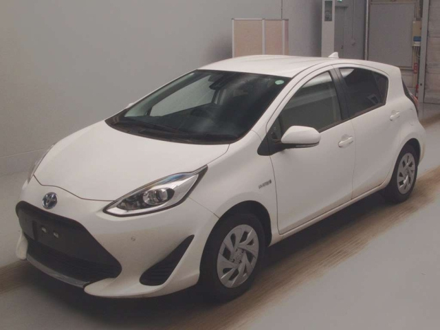 TOYOTA AQUA 2020
