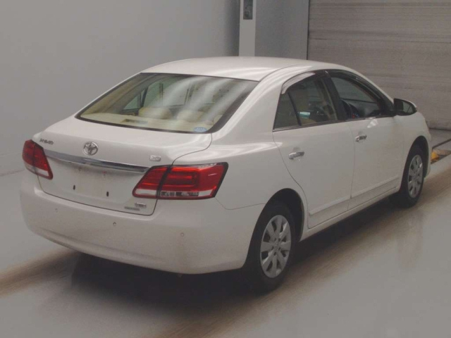 TOYOTA PREMIO 2016