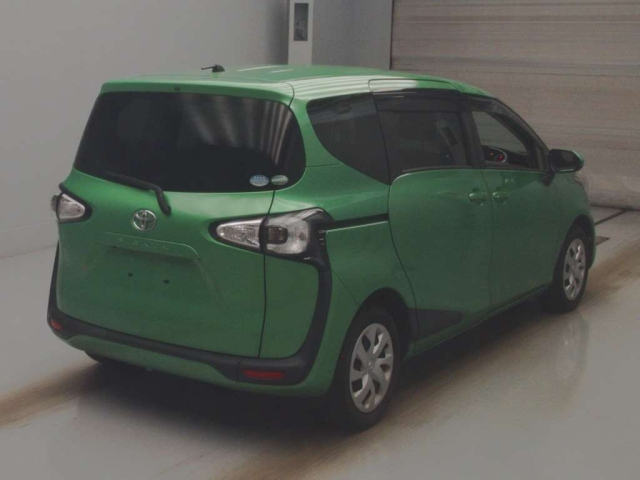 TOYOTA SIENTA 2017