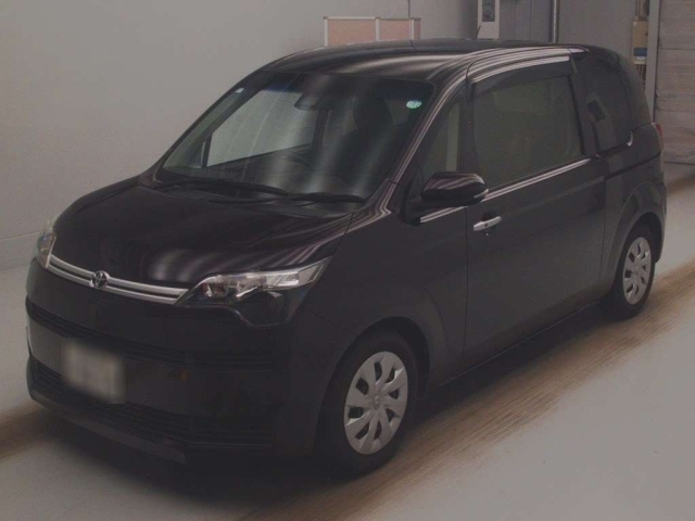 TOYOTA SPADE 2017