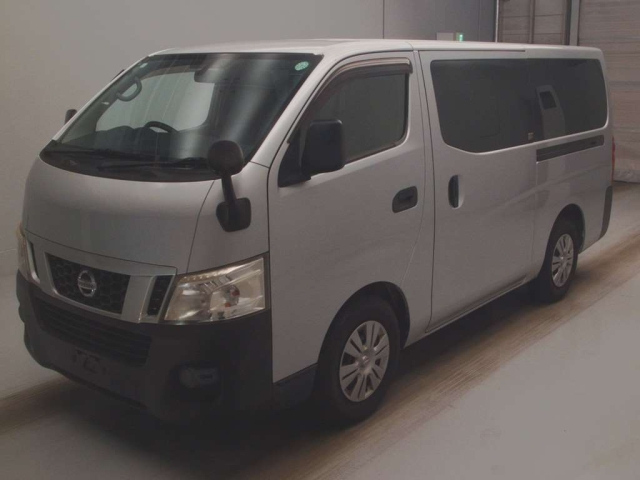 NISSAN CARAVAN 2016