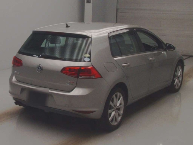 VOLKSWAGEN GOLF 2013