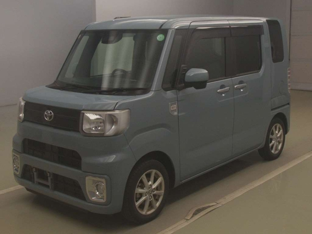 TOYOTA PIXIS MEGA 2020