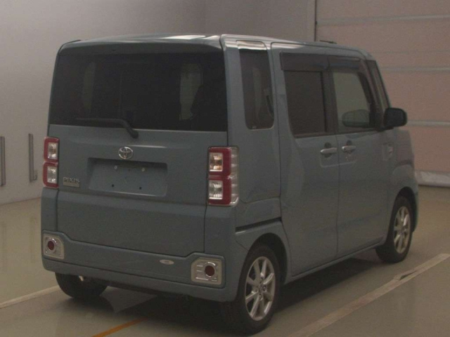 TOYOTA PIXIS MEGA 2020