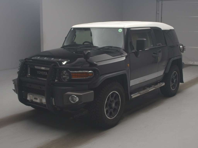 TOYOTA FJ CRUISER 2013