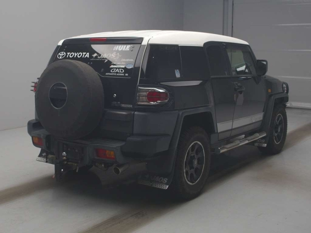 TOYOTA FJ CRUISER 2013