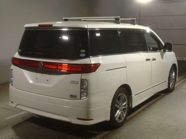 NISSAN ELGRAND 2013