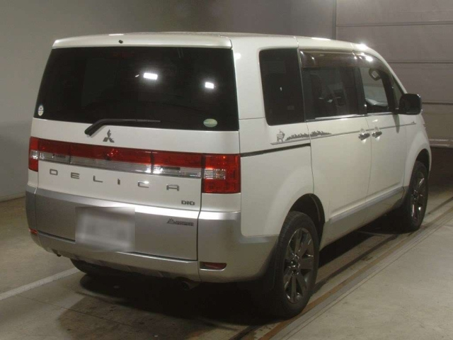 MITSUBISHI DELICA D5 2018