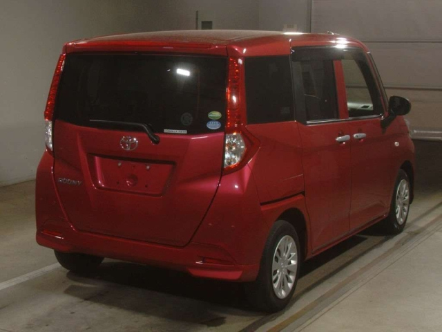 TOYOTA ROOMY 2020