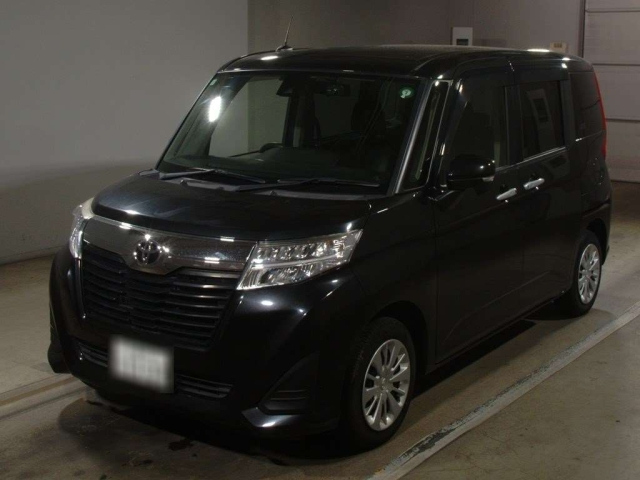 TOYOTA ROOMY 2017