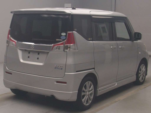 SUZUKI SOLIO 2015