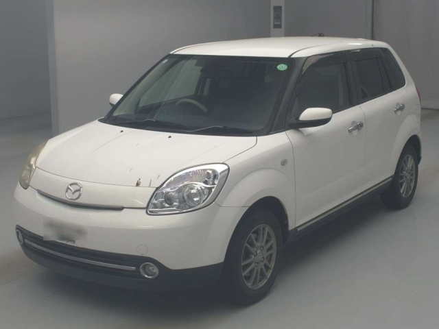 MAZDA VERISA 2011
