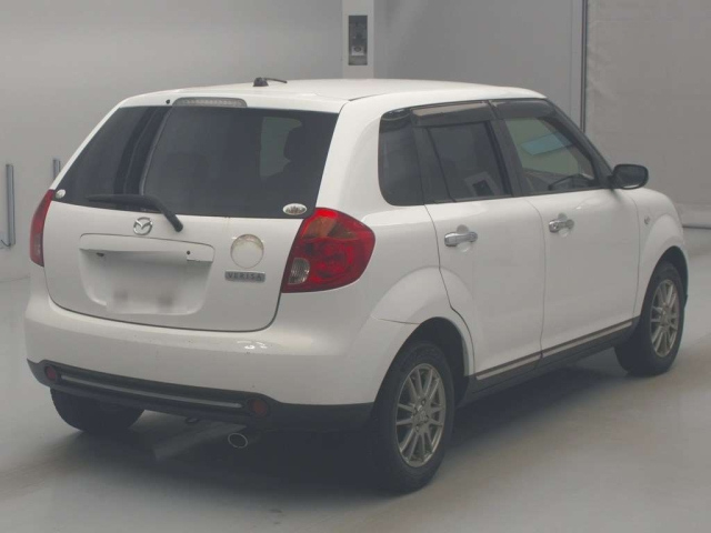 MAZDA VERISA 2011