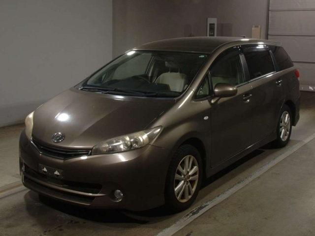 TOYOTA WISH 2009
