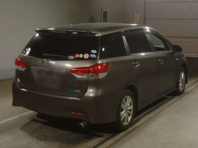 TOYOTA WISH 2009