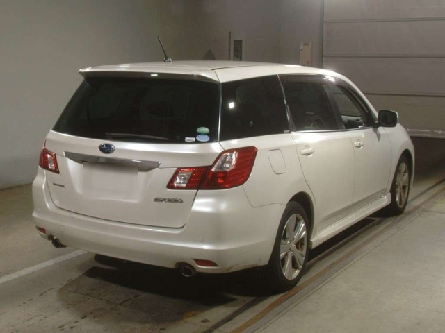 SUBARU EXIGA 2014