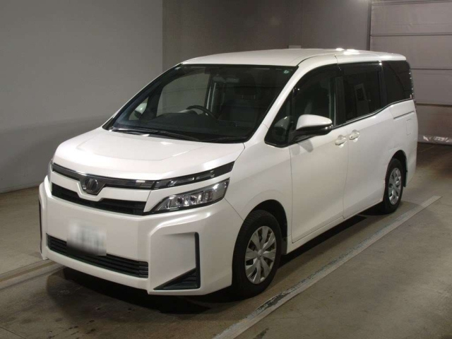 TOYOTA VOXY 2017