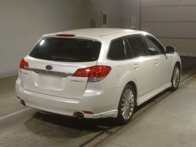 SUBARU LEGACY 2011