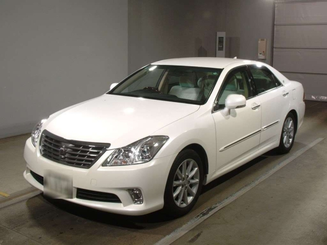 TOYOTA CROWN 2011