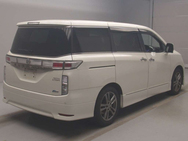 NISSAN ELGRAND 2012
