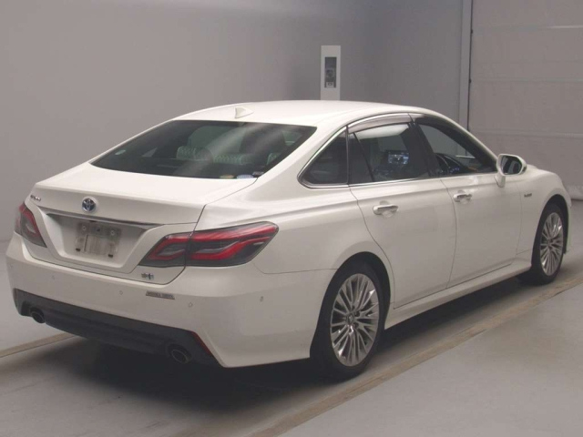 TOYOTA CROWN 2019