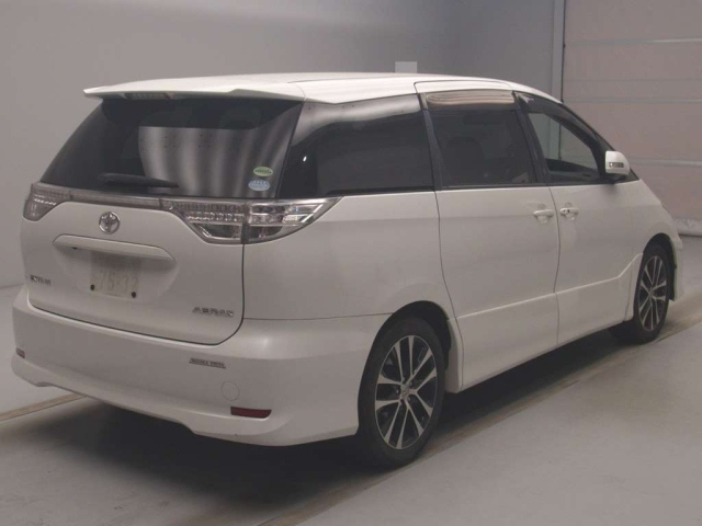 TOYOTA ESTIMA 2012