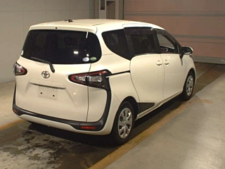 TOYOTA SIENTA 2018