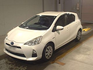 TOYOTA AQUA 2014