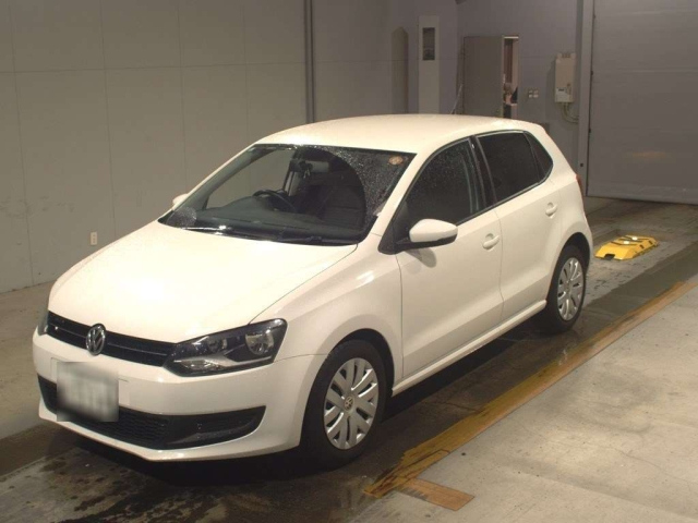 VOLKSWAGEN POLO 2013