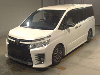 TOYOTA VOXY 2015
