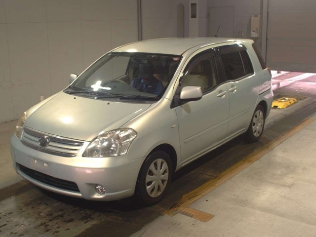TOYOTA RAUM 2008