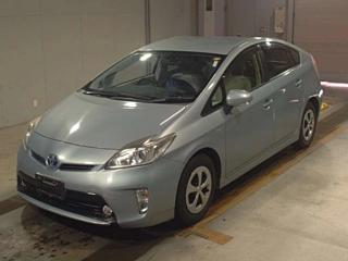 TOYOTA PRIUS 2012