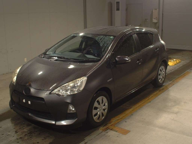 TOYOTA AQUA 2014