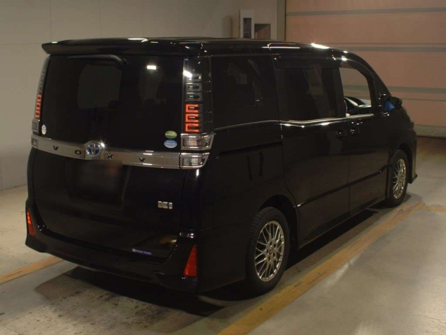 TOYOTA VOXY 2020