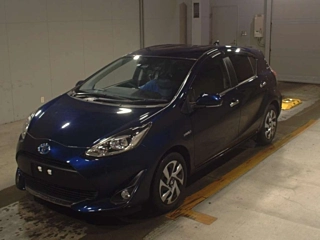 TOYOTA AQUA 2020