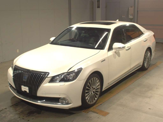TOYOTA CROWN 2014