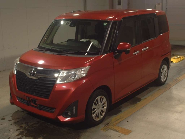 TOYOTA ROOMY 2017