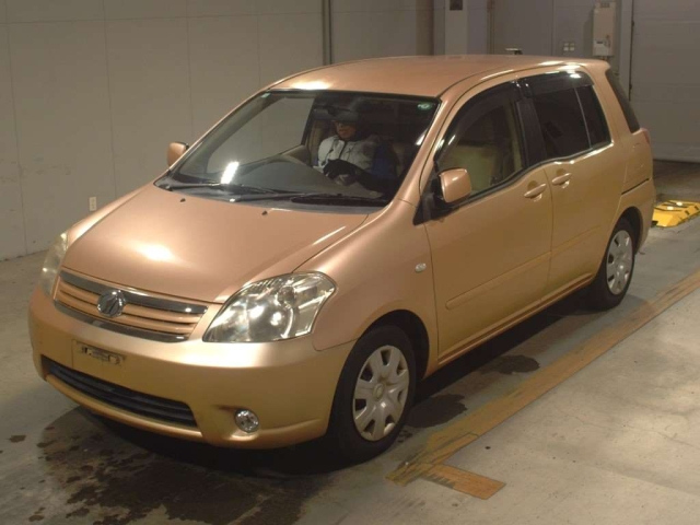 TOYOTA RAUM 2008