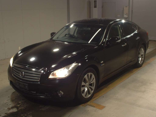 NISSAN FUGA 2012
