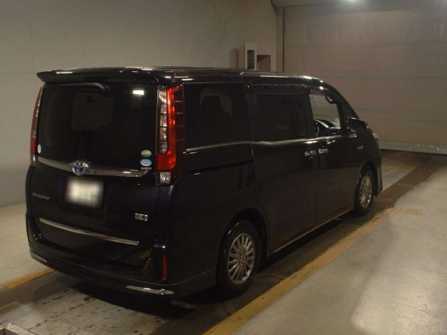 TOYOTA ESQUIRE 2015
